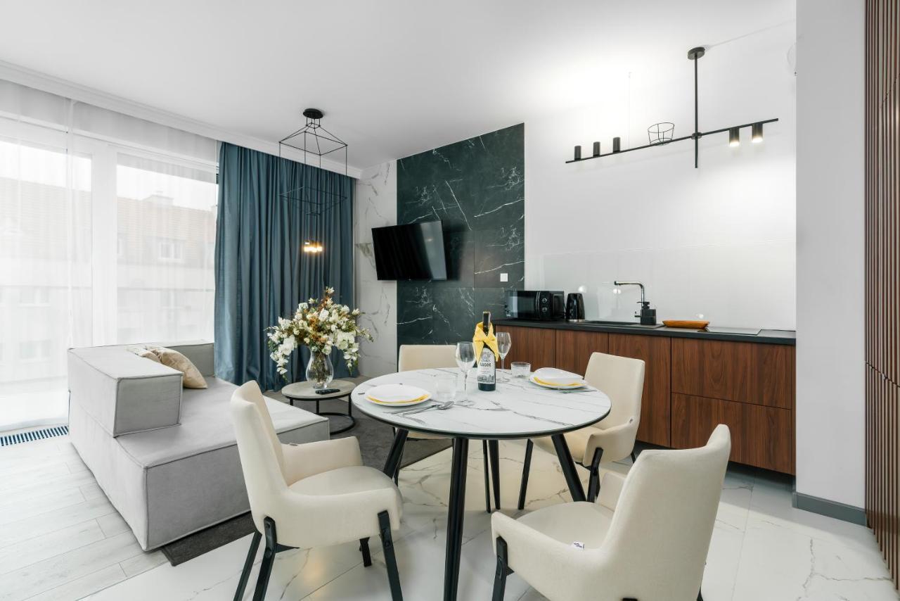 Apartments Poznan Chwaliszewo Residence With Free Garage By Noclegi Renters 외부 사진