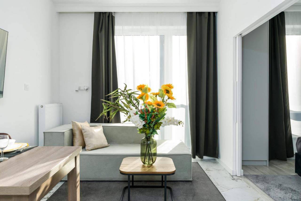 Apartments Poznan Chwaliszewo Residence With Free Garage By Noclegi Renters 외부 사진