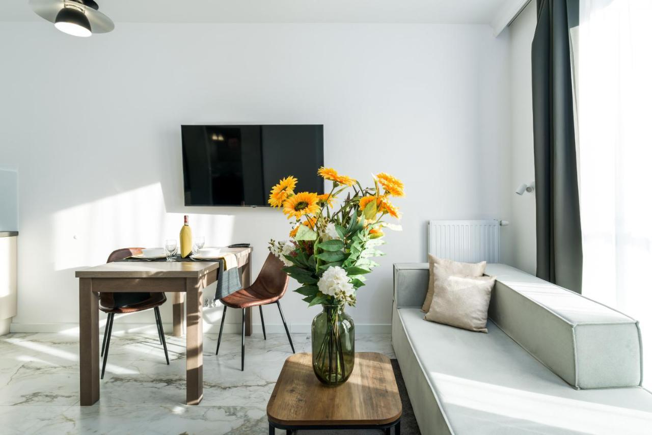Apartments Poznan Chwaliszewo Residence With Free Garage By Noclegi Renters 외부 사진