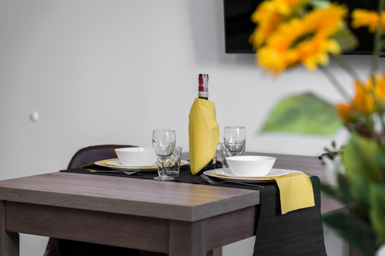 Apartments Poznan Chwaliszewo Residence With Free Garage By Noclegi Renters 외부 사진