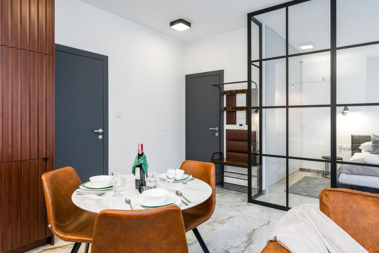 Apartments Poznan Chwaliszewo Residence With Free Garage By Noclegi Renters 외부 사진