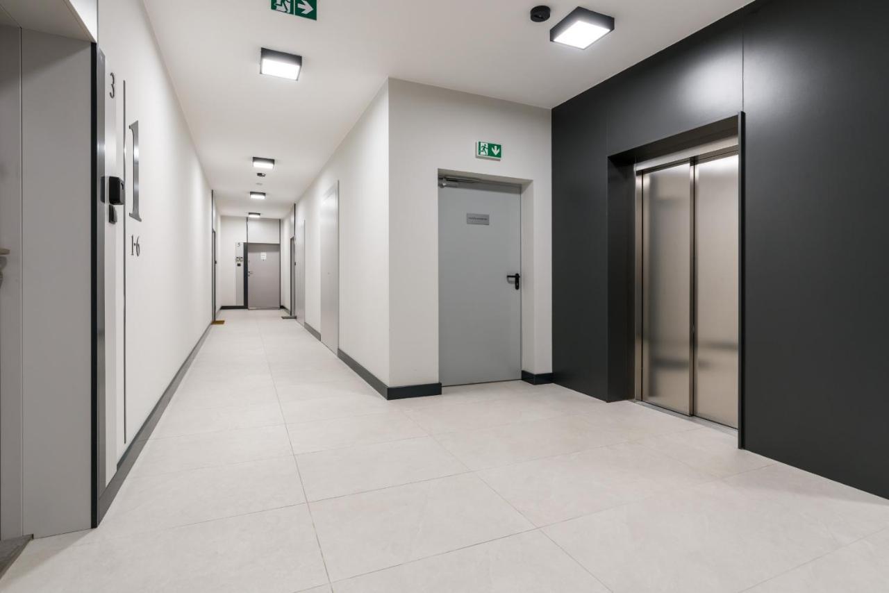 Apartments Poznan Chwaliszewo Residence With Free Garage By Noclegi Renters 외부 사진