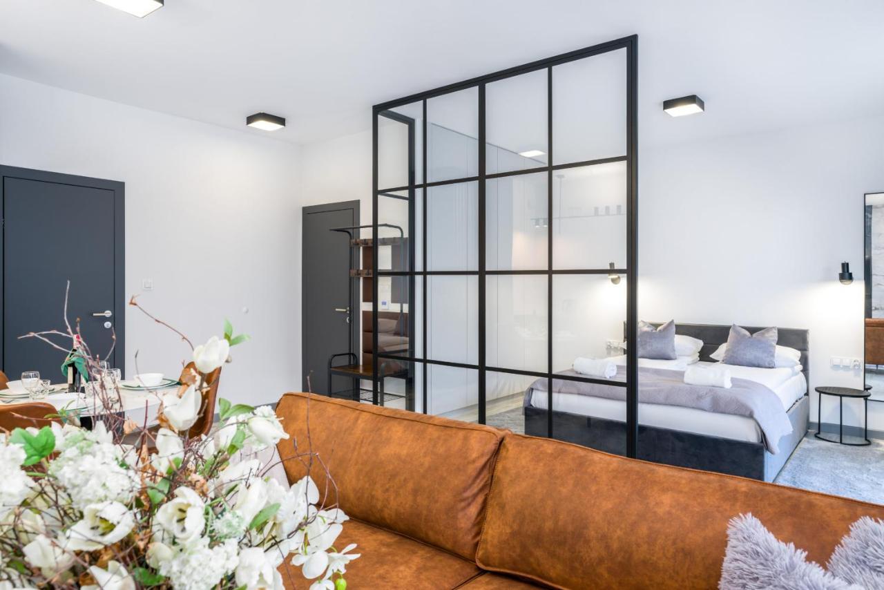 Apartments Poznan Chwaliszewo Residence With Free Garage By Noclegi Renters 외부 사진